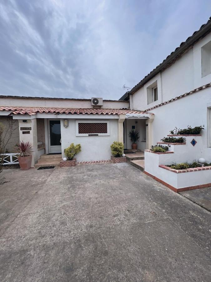 Jardin De Marceau Bed & Breakfast Blasimon Bagian luar foto