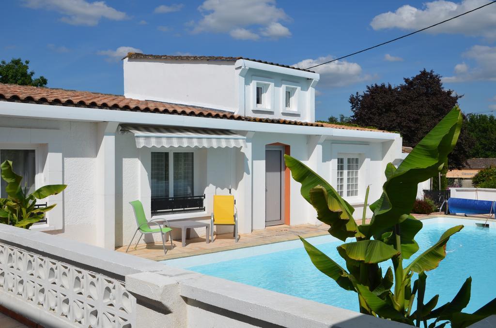 Jardin De Marceau Bed & Breakfast Blasimon Bagian luar foto