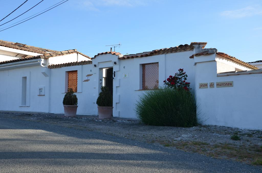 Jardin De Marceau Bed & Breakfast Blasimon Bagian luar foto